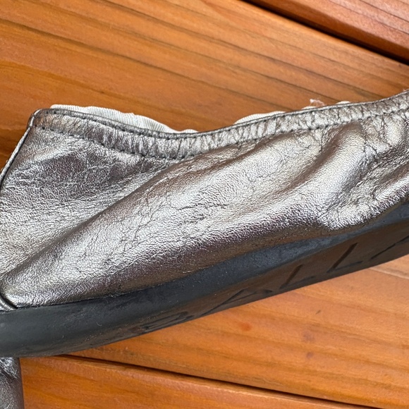 Ballasox by Corso Como Flats, Metallic Silver Pewter and Shiny Black Toe Size 9 - Picture 7 of 8